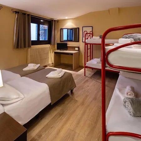 Port 1730 Hotel